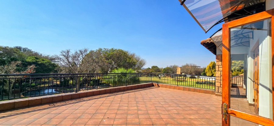 5 Bedroom Property for Sale in Mooikloof Equestrian Estate Gauteng