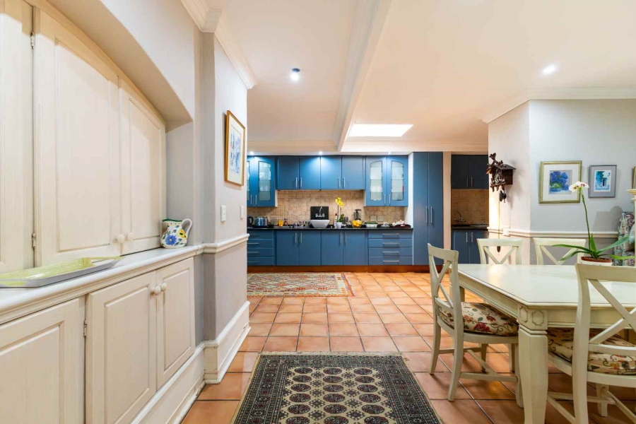 4 Bedroom Property for Sale in Nieuw Muckleneuk Gauteng