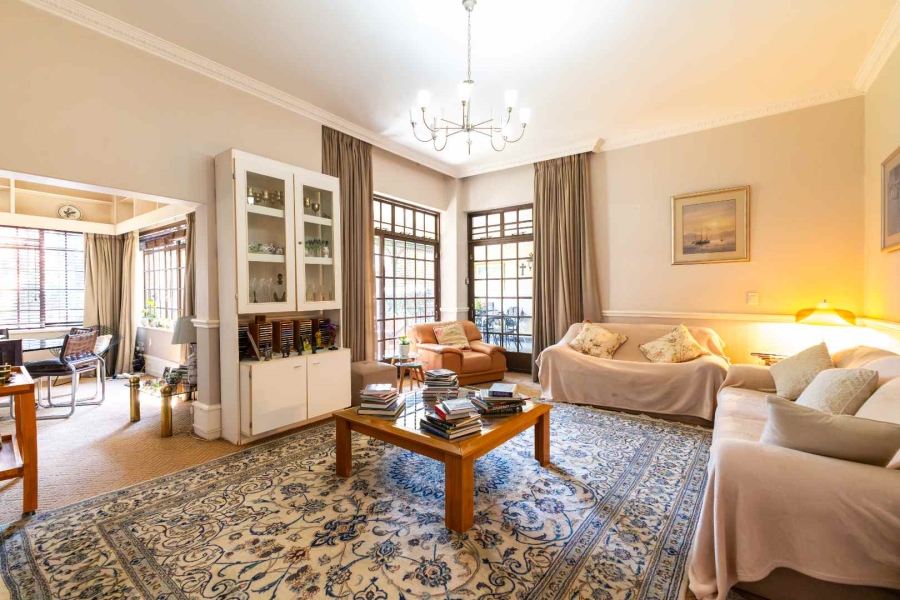 4 Bedroom Property for Sale in Nieuw Muckleneuk Gauteng