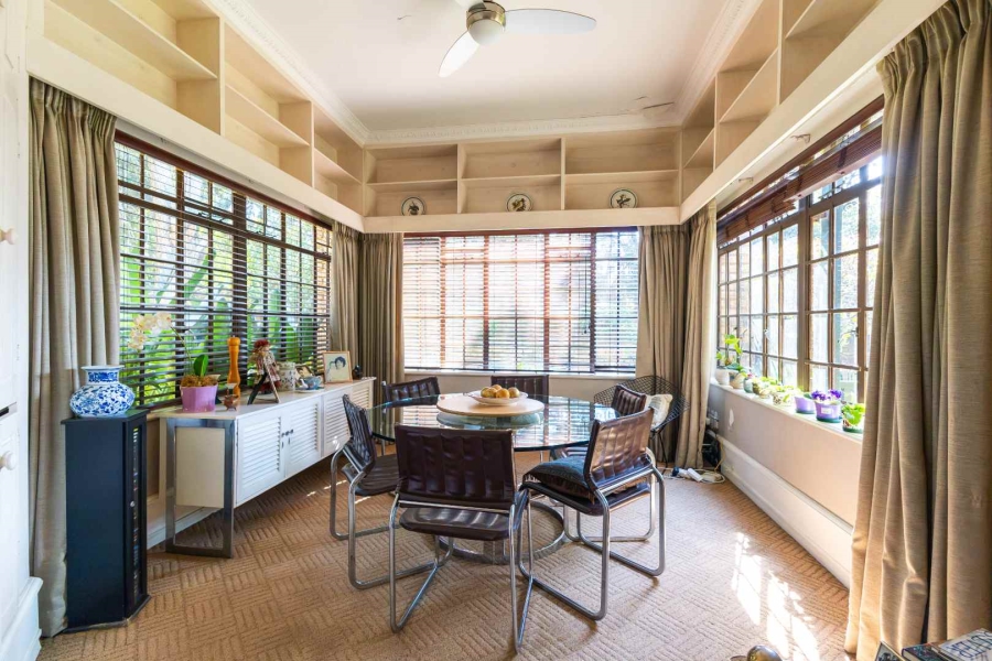 4 Bedroom Property for Sale in Nieuw Muckleneuk Gauteng