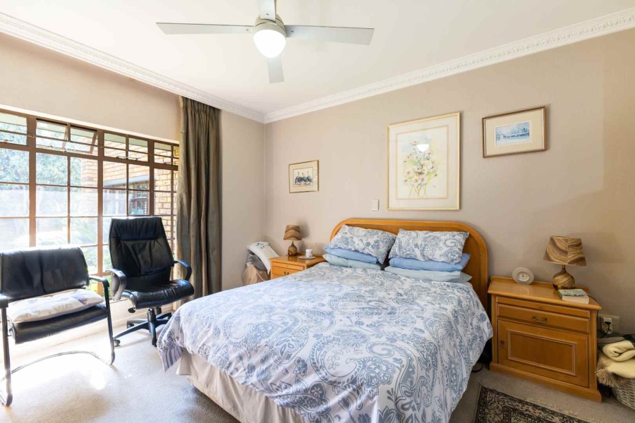 4 Bedroom Property for Sale in Nieuw Muckleneuk Gauteng