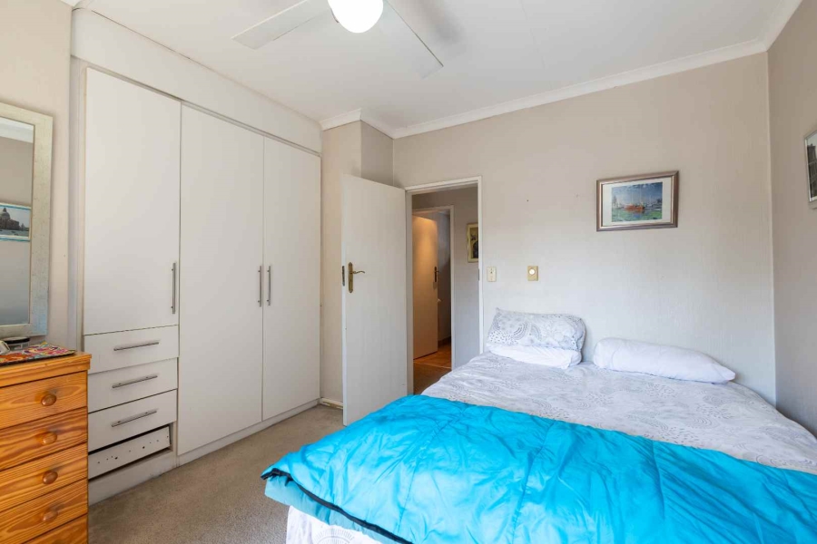 4 Bedroom Property for Sale in Nieuw Muckleneuk Gauteng