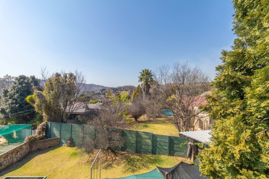 4 Bedroom Property for Sale in Helderkruin Gauteng