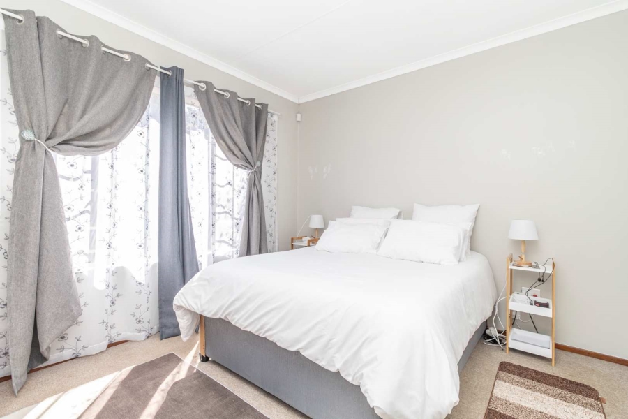 To Let 2 Bedroom Property for Rent in Wilgeheuwel Gauteng