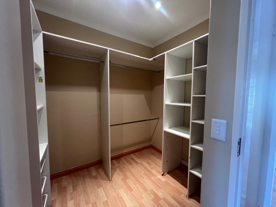 To Let 3 Bedroom Property for Rent in Morningside Gauteng