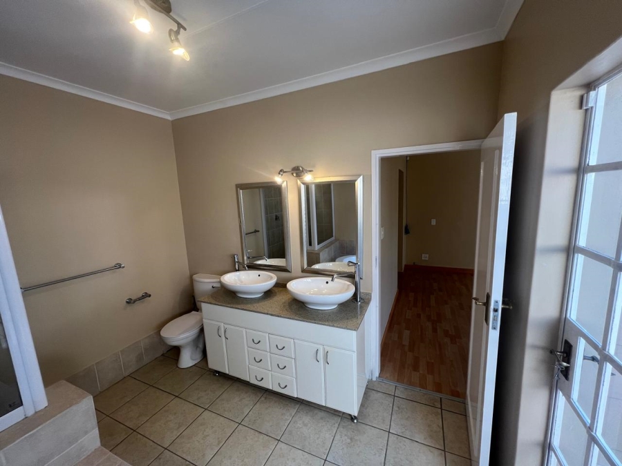 To Let 3 Bedroom Property for Rent in Morningside Gauteng