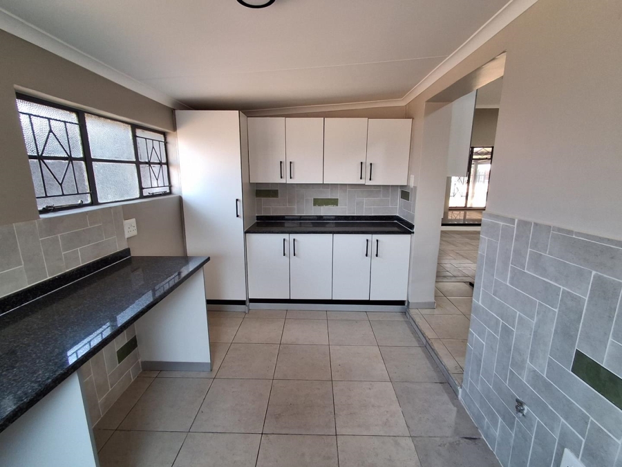5 Bedroom Property for Sale in Three Rivers Gauteng