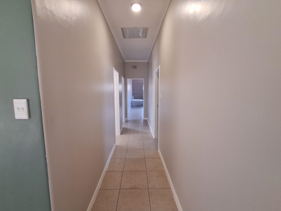 5 Bedroom Property for Sale in Three Rivers Gauteng