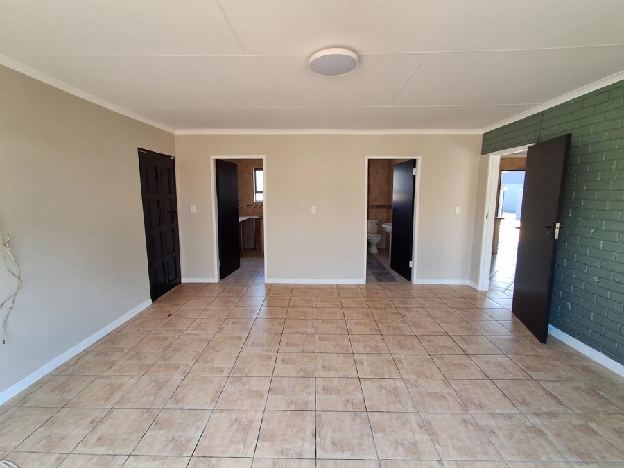 5 Bedroom Property for Sale in Three Rivers Gauteng