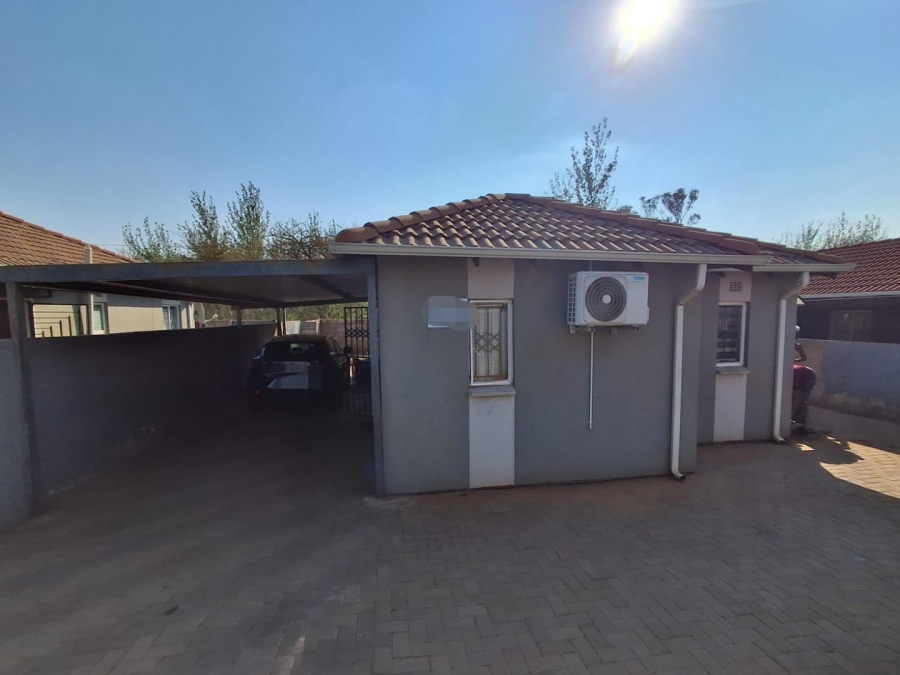 3 Bedroom Property for Sale in Mamelodi East Gauteng