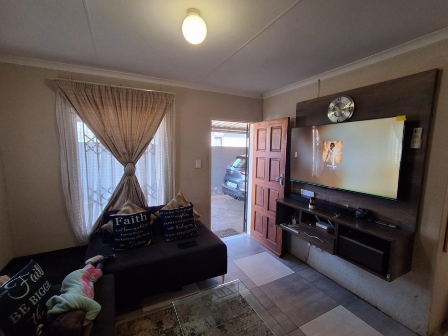 3 Bedroom Property for Sale in Mamelodi East Gauteng