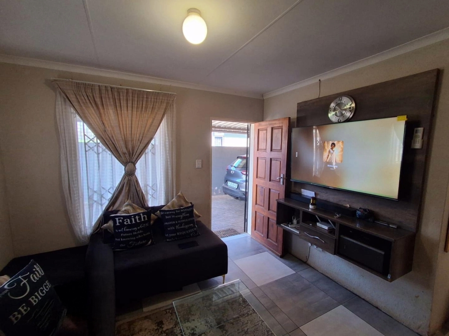3 Bedroom Property for Sale in Mamelodi East Gauteng