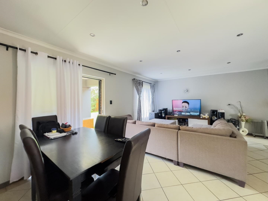 2 Bedroom Property for Sale in Equestria Gauteng