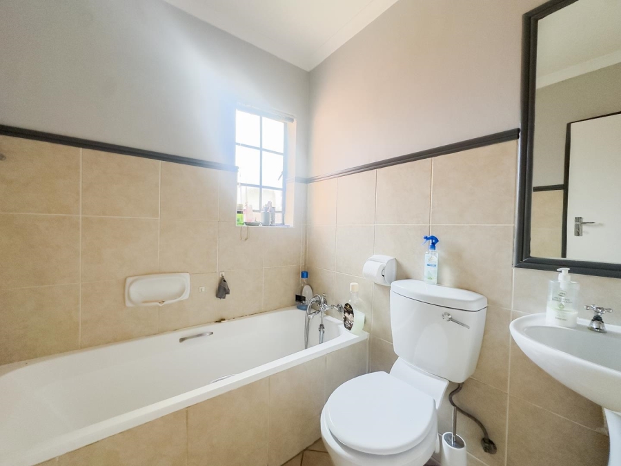 2 Bedroom Property for Sale in Equestria Gauteng