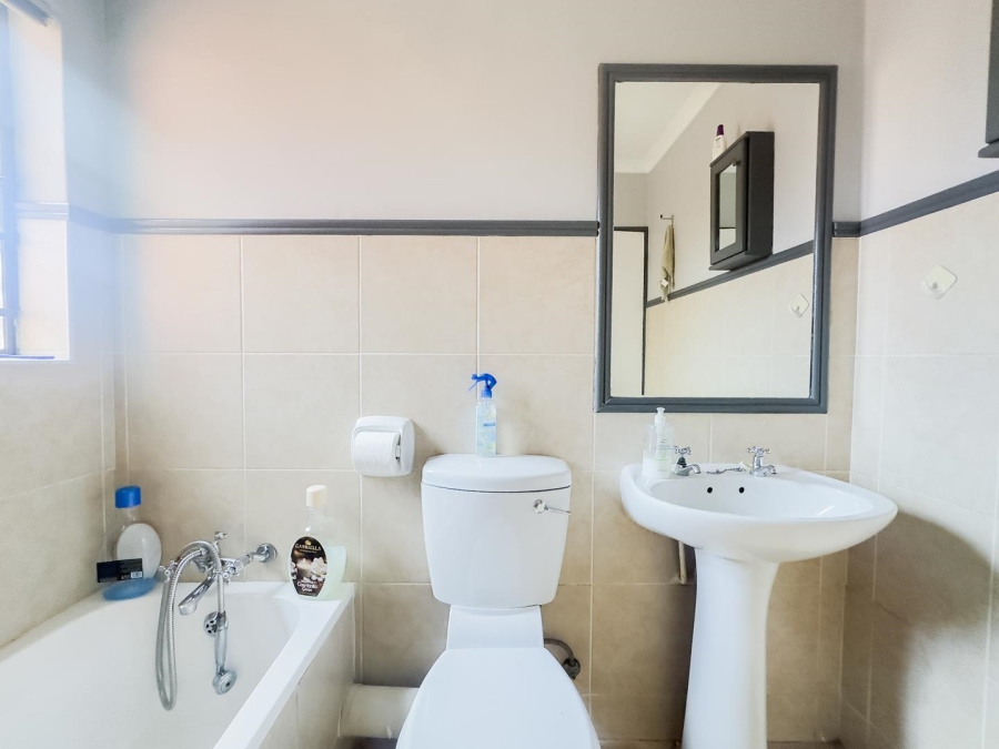 2 Bedroom Property for Sale in Equestria Gauteng