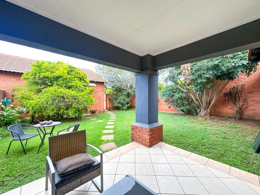 2 Bedroom Property for Sale in Equestria Gauteng