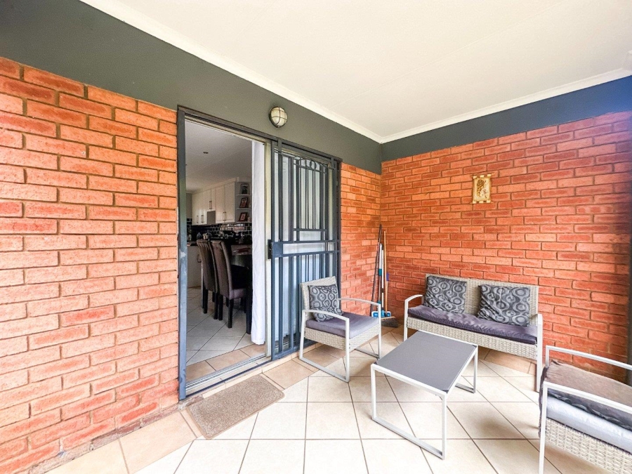 2 Bedroom Property for Sale in Equestria Gauteng