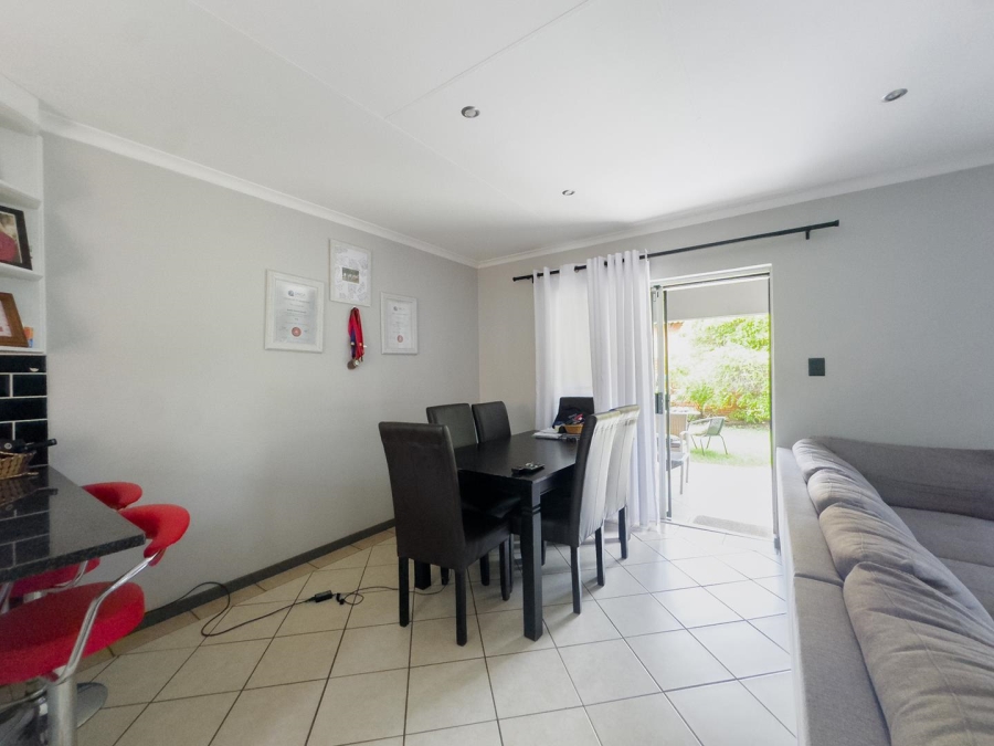 2 Bedroom Property for Sale in Equestria Gauteng