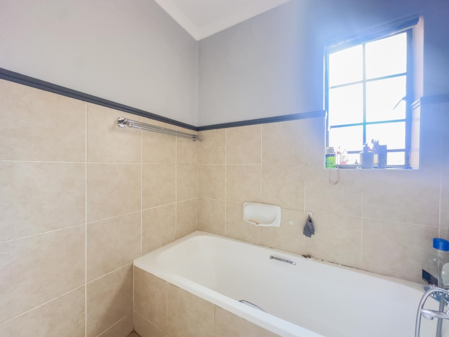 2 Bedroom Property for Sale in Equestria Gauteng