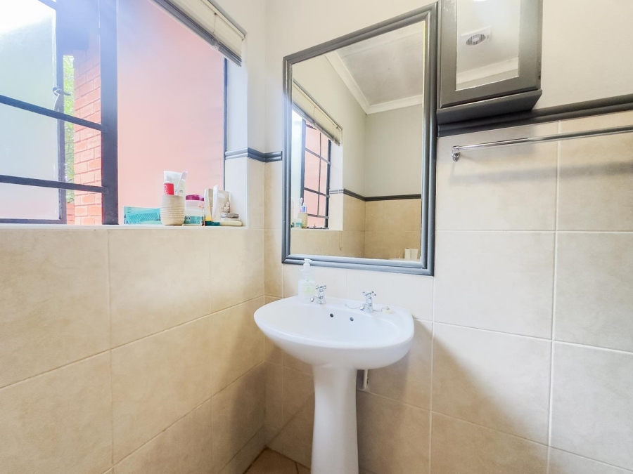 2 Bedroom Property for Sale in Equestria Gauteng