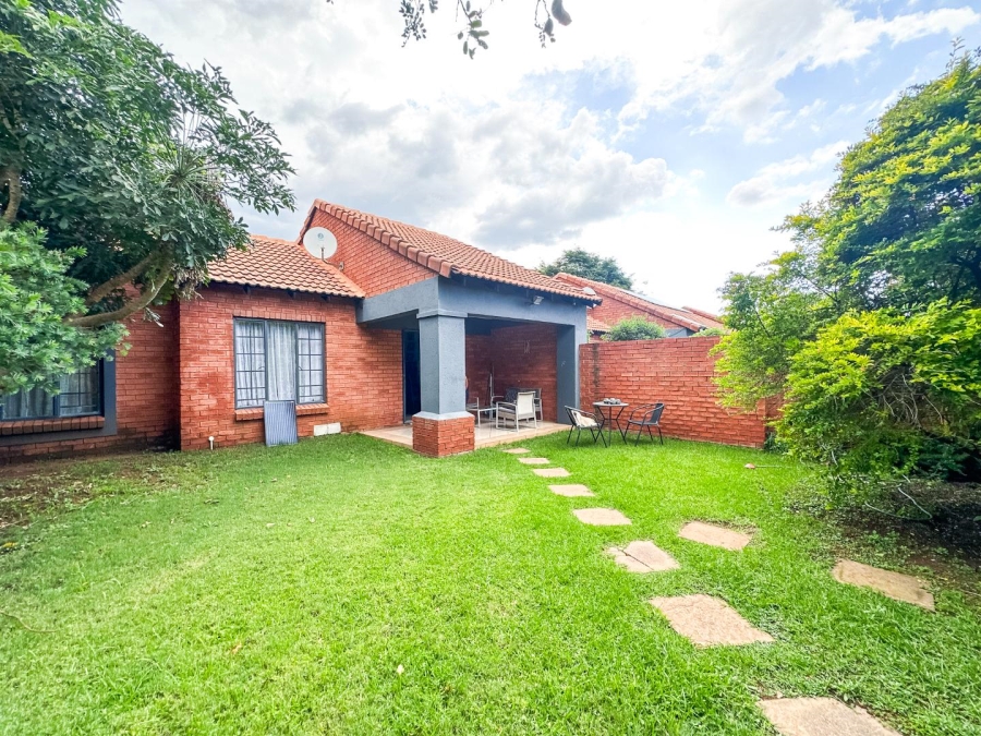 2 Bedroom Property for Sale in Equestria Gauteng