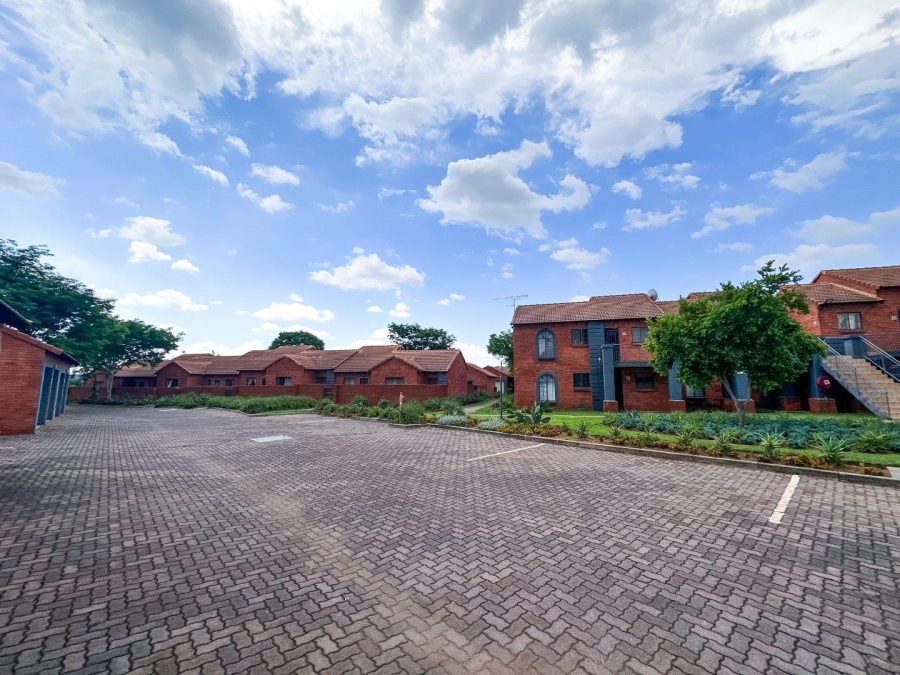 2 Bedroom Property for Sale in Equestria Gauteng