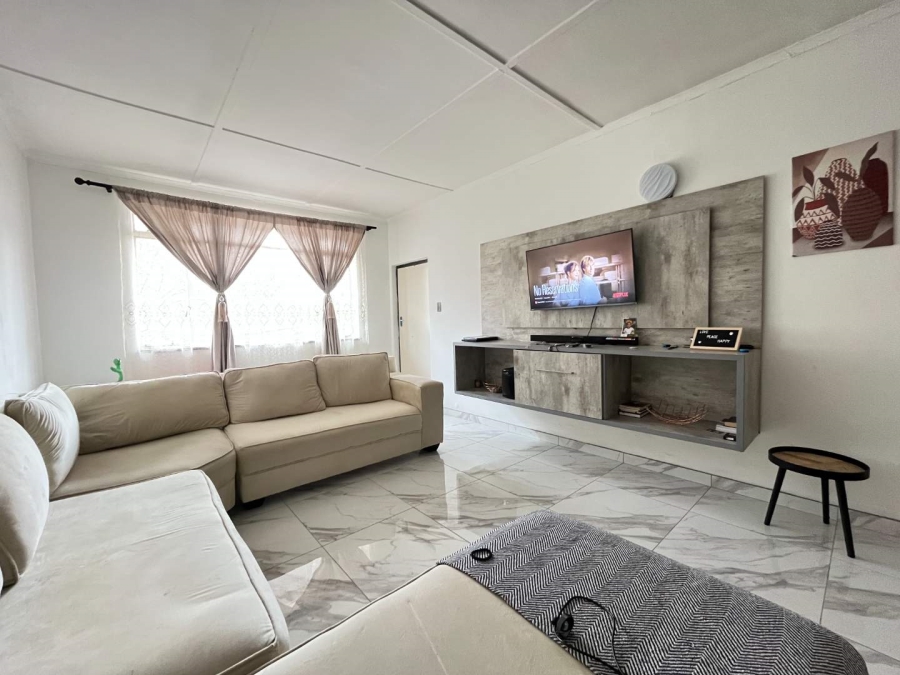 2 Bedroom Property for Sale in Florida Gauteng