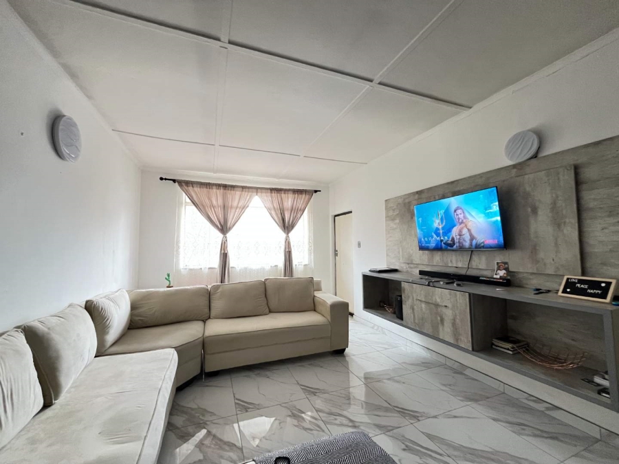 2 Bedroom Property for Sale in Florida Gauteng