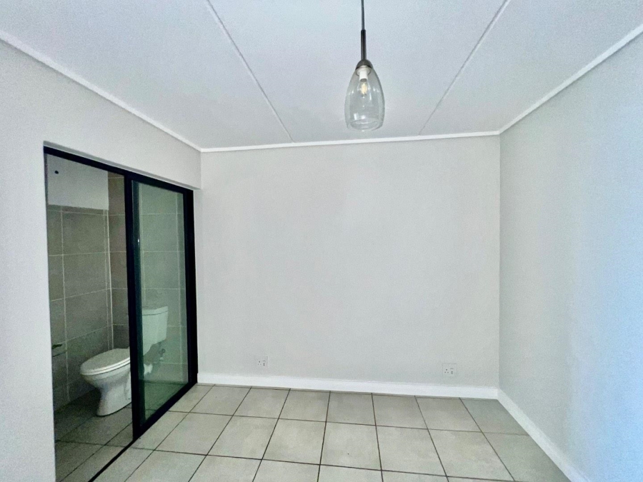 To Let 2 Bedroom Property for Rent in Linbro Park Gauteng