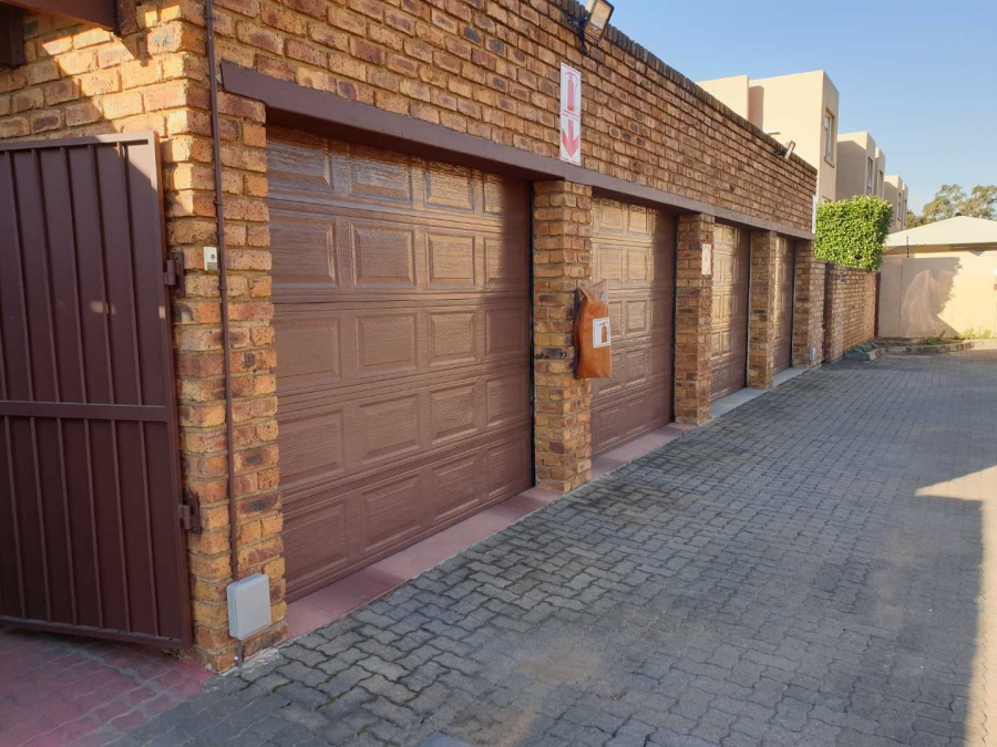 3 Bedroom Property for Sale in Randhart Gauteng