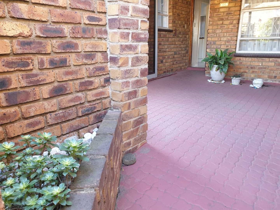 3 Bedroom Property for Sale in Randhart Gauteng