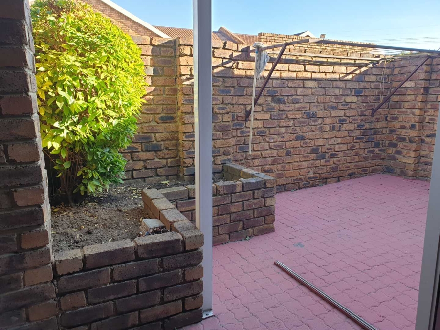 3 Bedroom Property for Sale in Randhart Gauteng