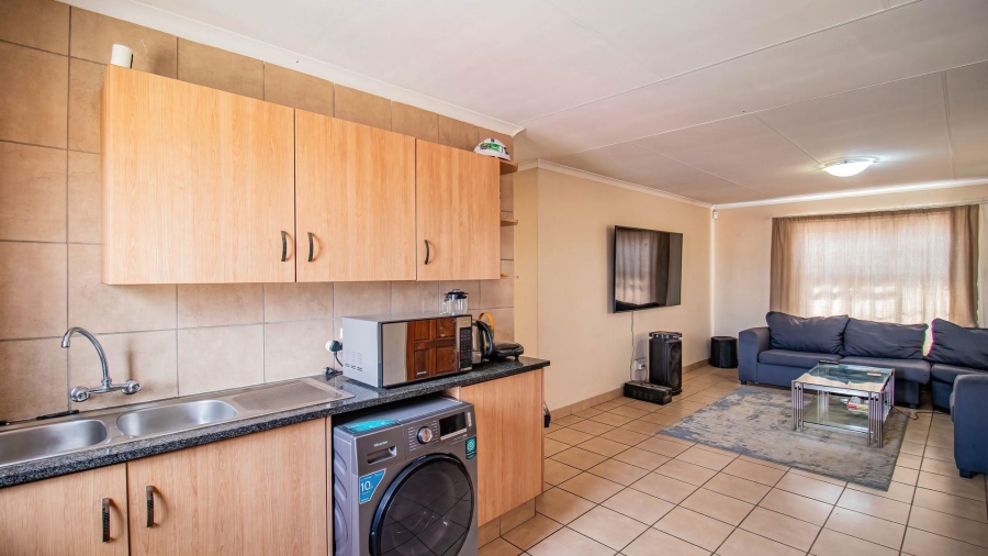 3 Bedroom Property for Sale in Thatch Hill Estate Gauteng