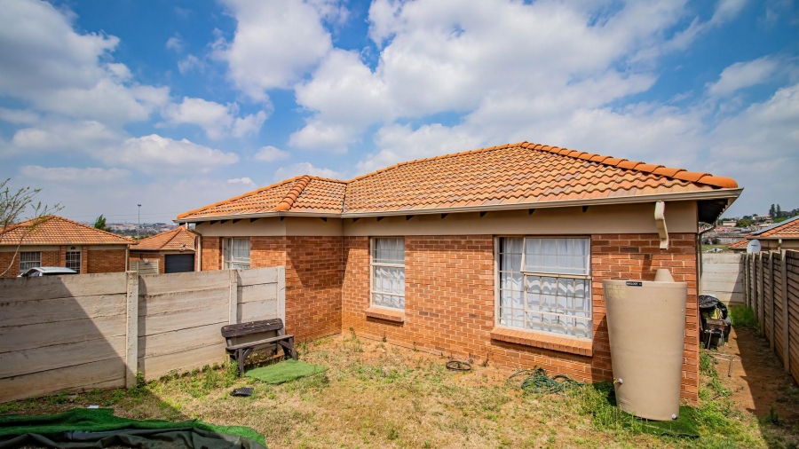 3 Bedroom Property for Sale in Thatch Hill Estate Gauteng