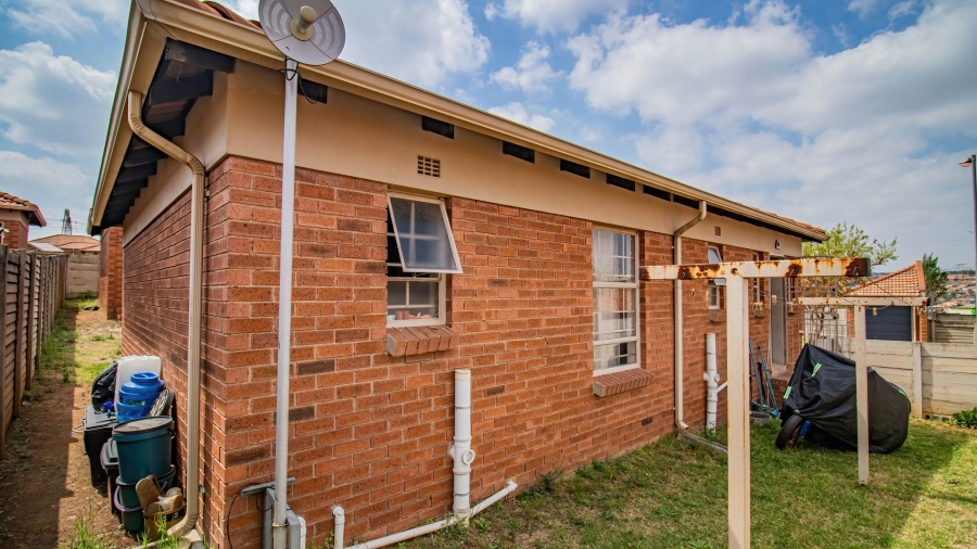 3 Bedroom Property for Sale in Thatch Hill Estate Gauteng
