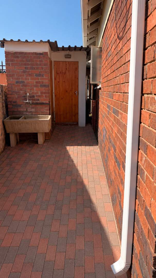 3 Bedroom Property for Sale in Ormonde Gauteng