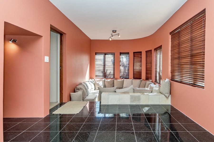 4 Bedroom Property for Sale in Ruimsig Gauteng