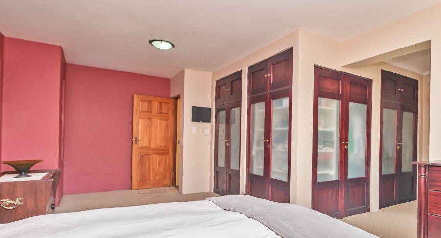 4 Bedroom Property for Sale in Ruimsig Gauteng