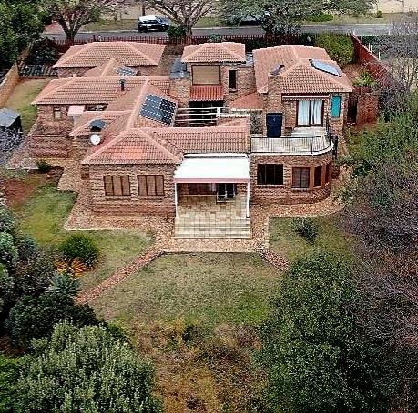 4 Bedroom Property for Sale in Ruimsig Gauteng