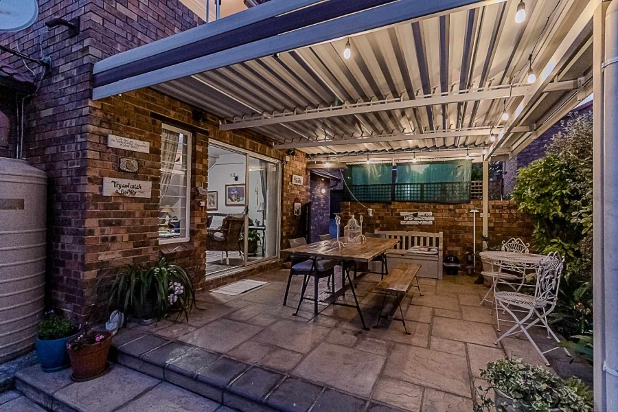 4 Bedroom Property for Sale in Weltevreden Park Gauteng