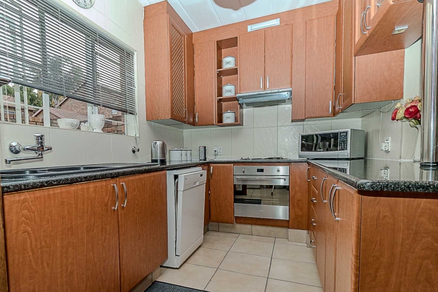 4 Bedroom Property for Sale in Weltevreden Park Gauteng