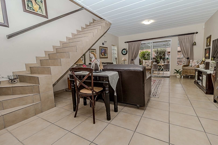 4 Bedroom Property for Sale in Weltevreden Park Gauteng