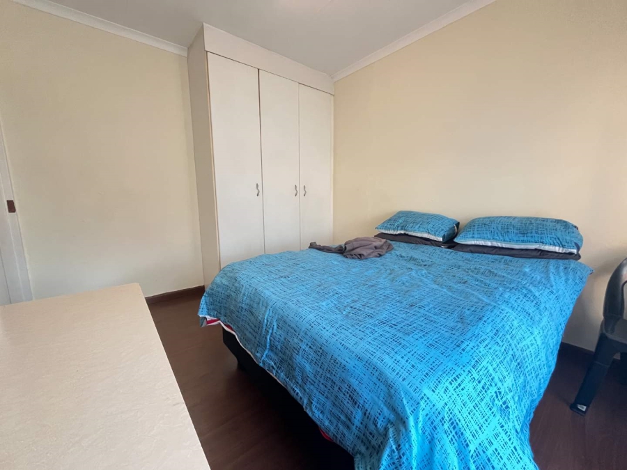 2 Bedroom Property for Sale in Helderkruin Gauteng