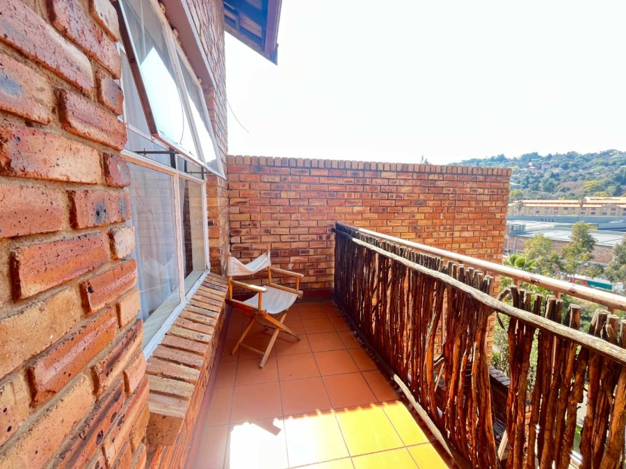 2 Bedroom Property for Sale in Helderkruin Gauteng