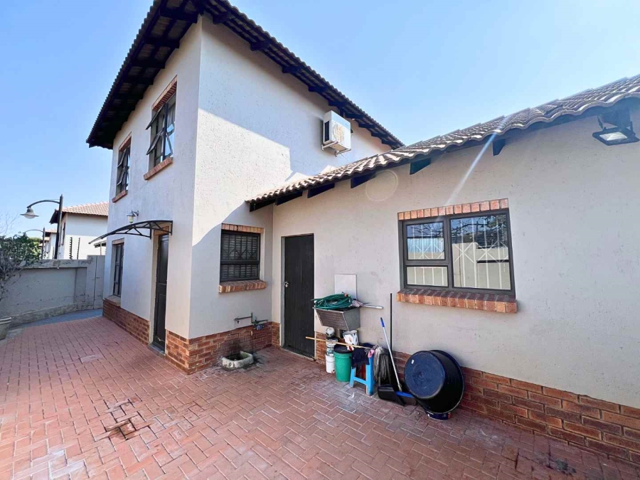 3 Bedroom Property for Sale in Annlin Gauteng