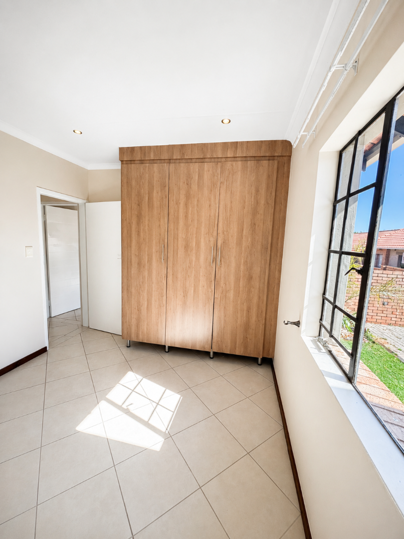 2 Bedroom Property for Sale in Mooikloof Ridge Gauteng