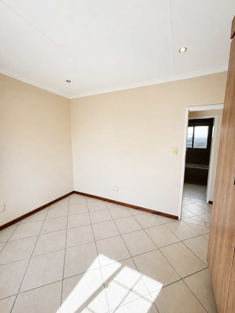2 Bedroom Property for Sale in Mooikloof Ridge Gauteng