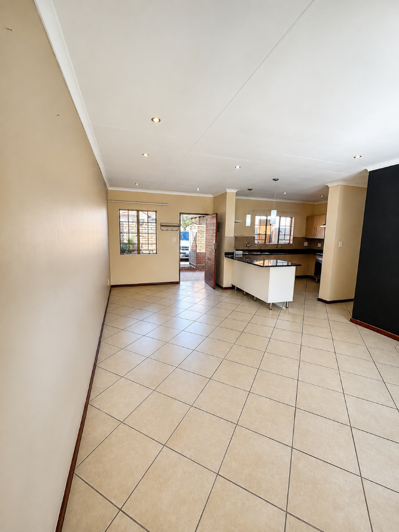 2 Bedroom Property for Sale in Mooikloof Ridge Gauteng