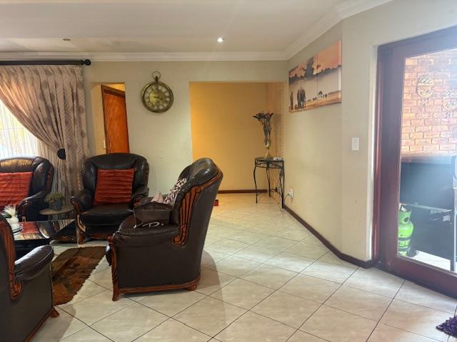 3 Bedroom Property for Sale in Dunnottar Gauteng
