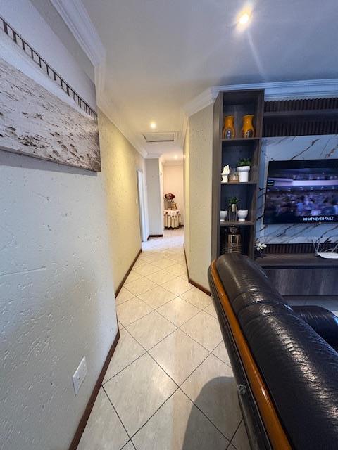 3 Bedroom Property for Sale in Dunnottar Gauteng